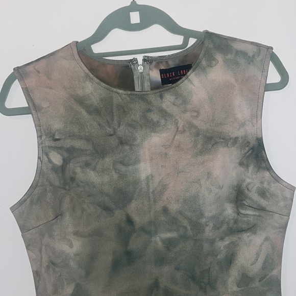 Black label by C’est Toi size Medium Dress - Picture 4 of 4